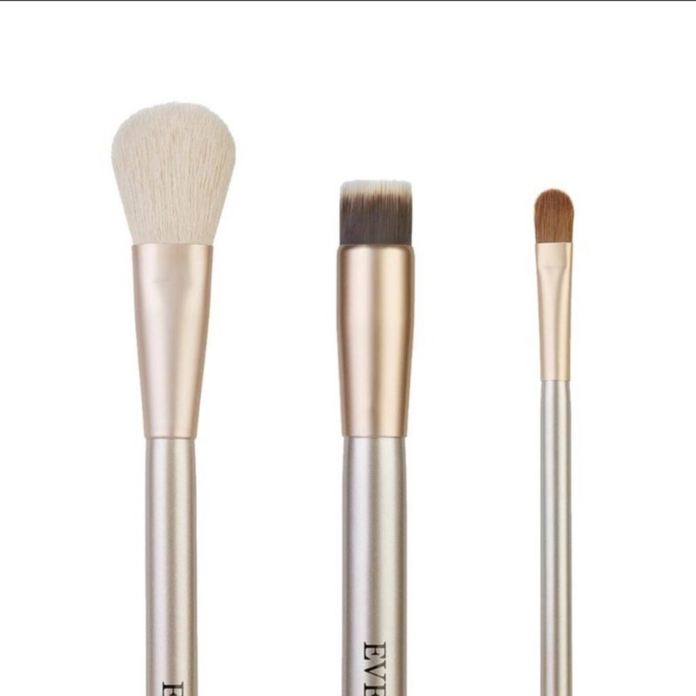 Must-have Brush Set - Eve by Eve's temptation